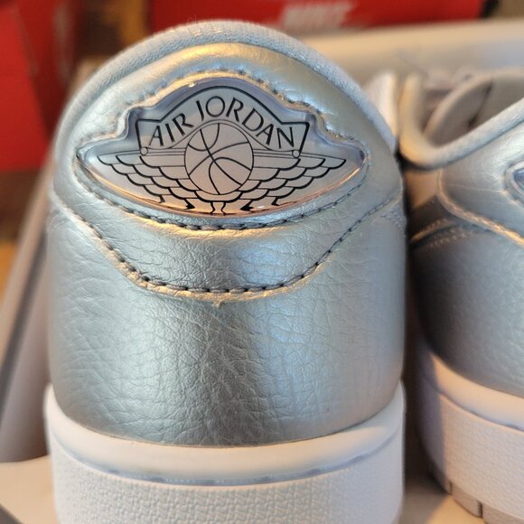 Air Jordan 1 Retro Low OG | Neutral Grey/Metallic Silver | Size 10.5 | New - Picture 7 of 12